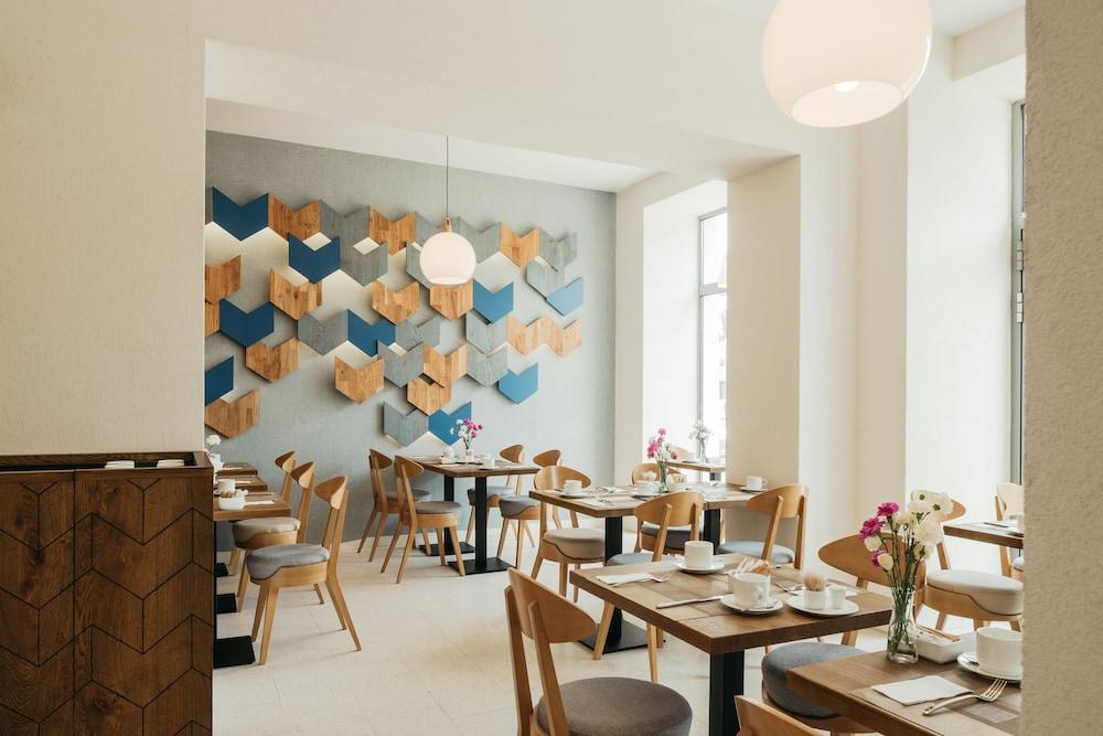 Hotel Avena Boutique By Artery 4*
